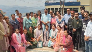 अल्मोड़ा में जन मिलन कार्यक्रम, महिलाओं ने उठाई कॉलोनी की समस्याएं ALMORA NEWS