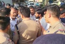 सितारगंज अस्पताल में प्रसूता की मौत पर हंगामा, परिजनों ने डॉक्टरों पर लगाए लापरवाही के आरोप uproar-at-sitarganj-hospital-over-death-of-woman-in-childbirth
