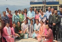 अल्मोड़ा में जन मिलन कार्यक्रम, महिलाओं ने उठाई कॉलोनी की समस्याएं ALMORA NEWS
