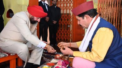 गंगोलीहाट में मां हाट कालिका के चरणों में नतमस्तक हुए राज्यपाल, कही बड़ी बात gangolighat